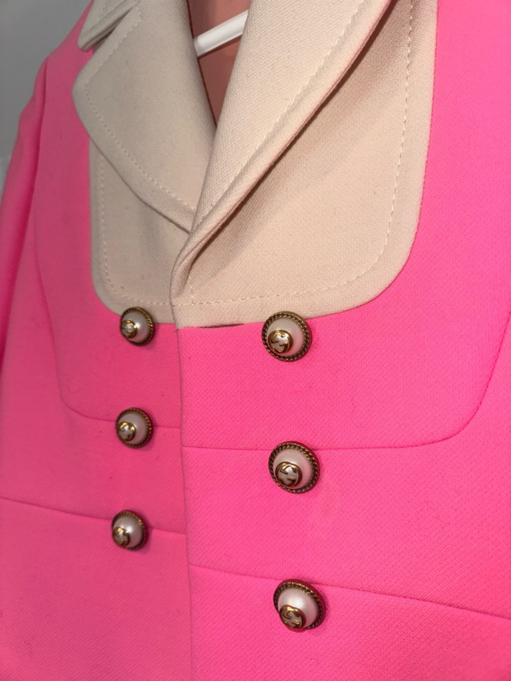 Gucci Pink Wool Blend Pea Coat with Cream Contrast Collar - Picture 5 of 9
